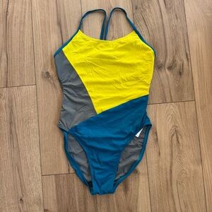TYR Durafast One Women's Cutout Swimsuit Solid Splice Block NWT XL